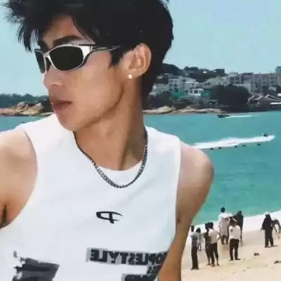 隗逸馨